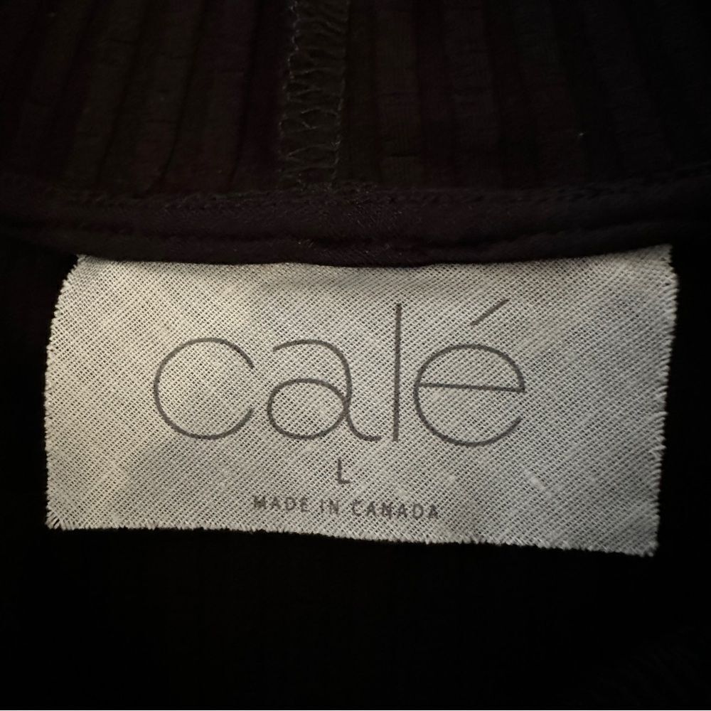 Cale Ribbed High Neck Sleeveless top - Picture 4 of 8